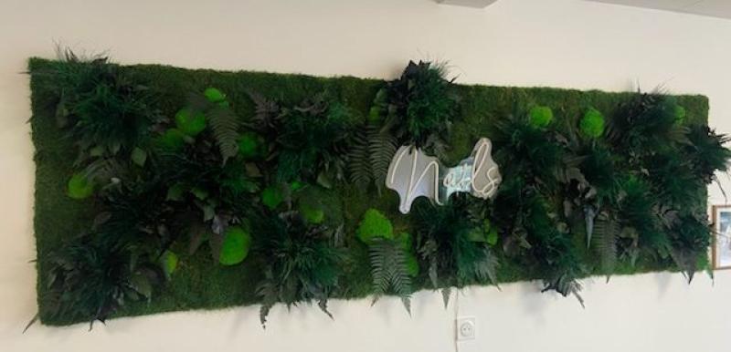 L'essentiel la gouesniere mur vegetal stabilisé + logo by HOA DECO