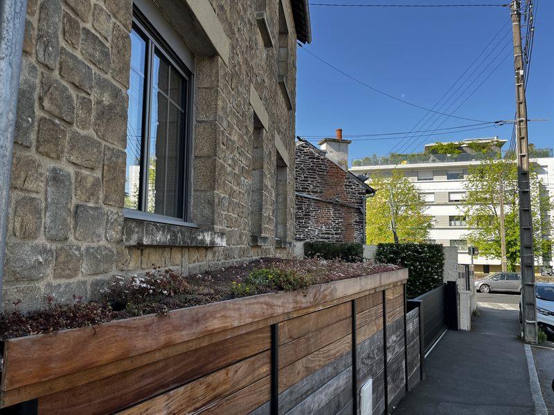 Murs vegetaux naturels plantes grimpantes chevrefeuille glycine jasmins hoa deco paysagisme succulentes plantes grasses toiture